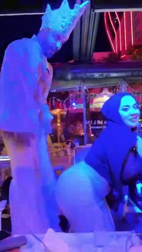 Başörtülü kadının dansı “dini değerlere hakaret” sayıldı