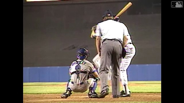 Deion Sanders (NYY) makes his debut and gets his first big league hit (5/31/89)