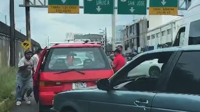 Pelea conductores - 25-0925