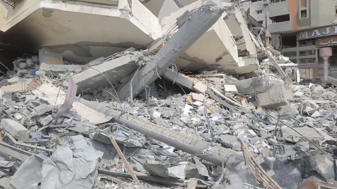 Israeli airstrike demolishes key medical center in Gaza