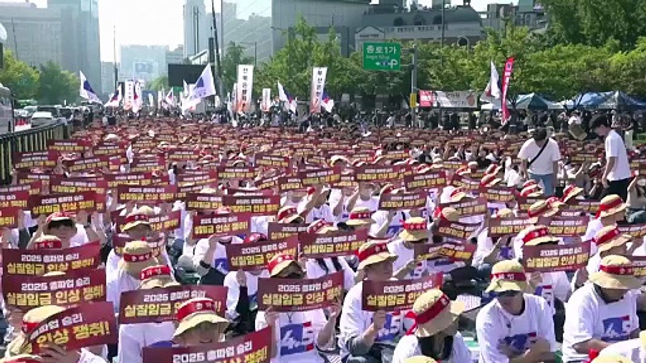 Trabalhadores financeiros na Coreia do Sul fazem primeira greve geral em três anos