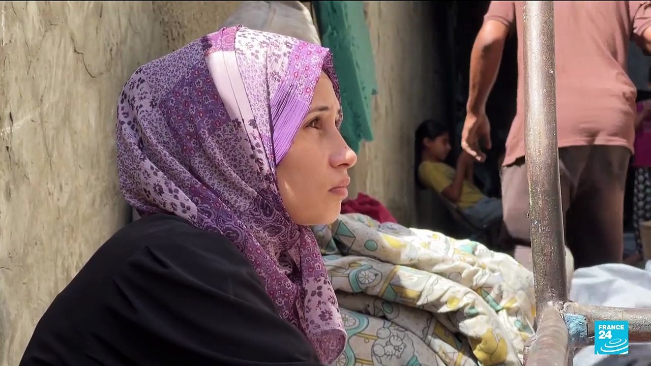 Palestinians flee Israel's offensive in Gaza City