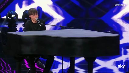 X Factor 2025: il sedicenne Alessandro Tomasi da brividi con Cocciante