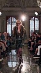 غوتشي تعزف على أوتار الحنين: مجموعة كروز 2026 تُحيي الماضي بجرأة المستقبل