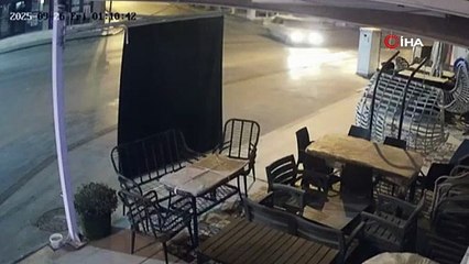 Antalya’da dikkatsiz sürücünün kaza anı kamerada