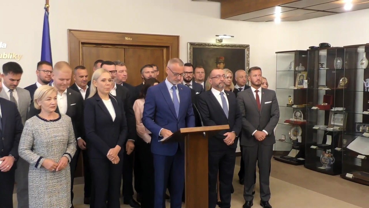 ZÁZNAM: Premiér poďakoval všetkým poslancom, ktorí zahlasovali za novelu ústavy