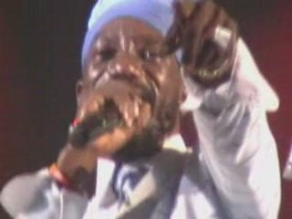 Sizzla live Montreuil part2