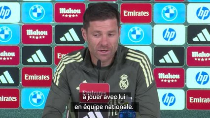 Real Madrid - Xabi Alonso : "Busquets avait toujours une longueur d'avance"