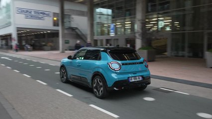 Nuova Nissan Micra più tecnologica e solo elettrica debutta in Europa