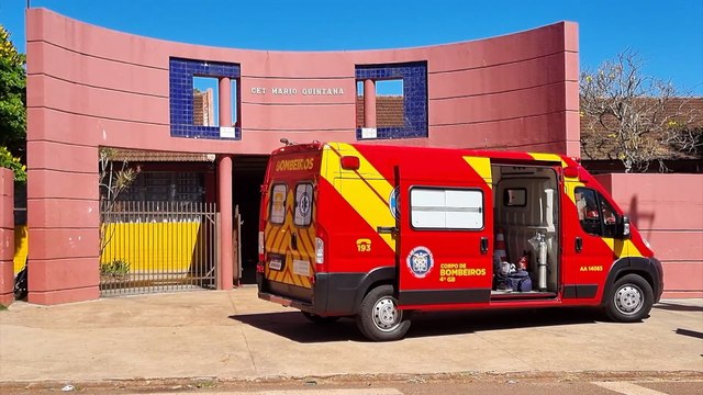 Com fratura no braço, adolescente é socorrido no Colégio Mário Quintana