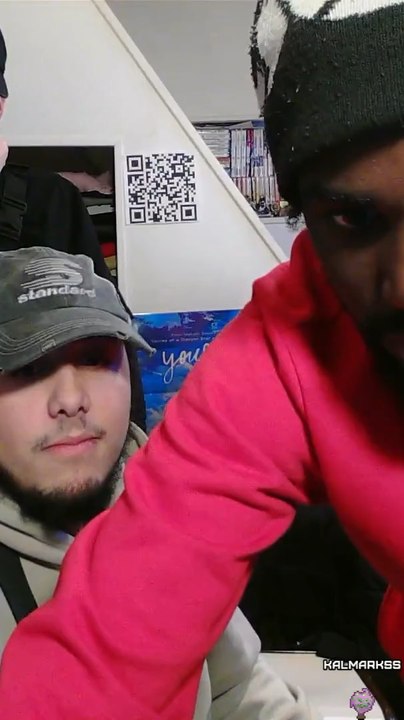 Ma théorie une fille sur lol joue a 90% support