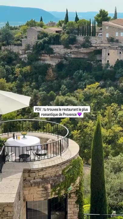 Entre collines verdoyantes et villages perchés, le restaurant Clover à La Bastide, Gordes est un vrai joyau culinaire avec joannelespins (Tiktok) ✨