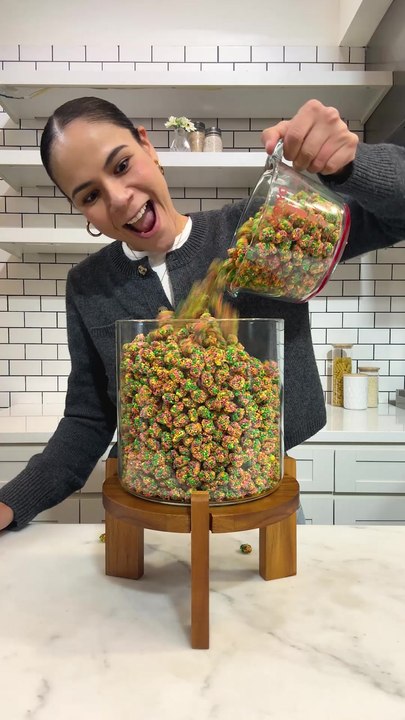 This Handy Snack Dispenser is a Work Desk Necessity