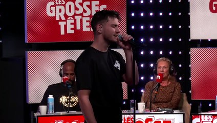 Julien Lieb chante "Autrement" dans "Les Grosses Têtes"