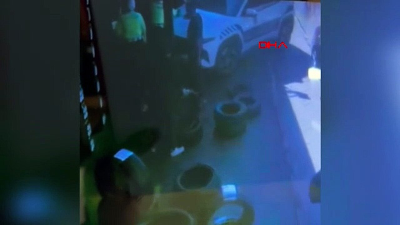Üsküdar’da ceza yazan trafik polisine müdahale eden motosikletli gözaltına alındı
