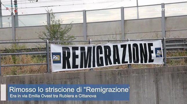 Modena, rimosso lo striscione Remigrazione nel sottopasso tra Marzaglia e Cittanova