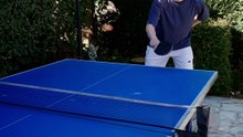 Je joue contre un robot au ping pong
