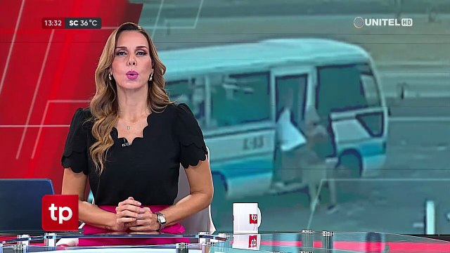 Siguen los robos en micros, tres ladrones fueron captados amedrentando a un pasajero para quitarle su celular