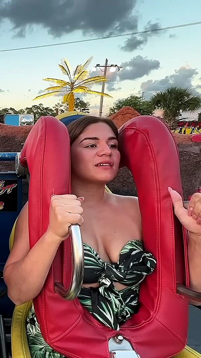 Funny Slingshot grils #slingshotride #slingshot #slingshotchallenge#slingshot#slingshotride
