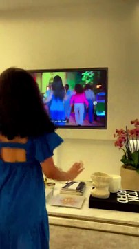 فيديو حفيدة هيفاء وهبي ترقص على أغنية جدتها وهذا رد فعل والدتها