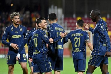 Ligue 2 : Trois sur trois pour Pau qui monte sur le podium