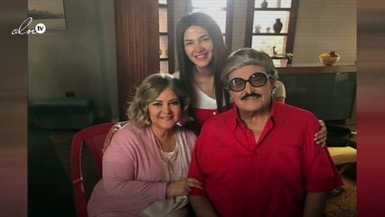 دنيا سمير غانم ترتدي قلادة باسم والديها