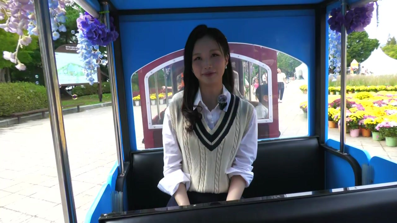 [날씨] 늦더위 속 가을꽃 축제 '북적'...내일 전국 비 / YTN