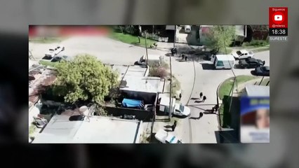 Mujeres se manifiestan exigiendo justicia por tres feminicidios ocurridos en Argentina