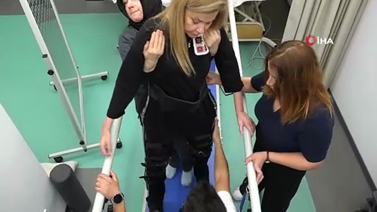 29 yıldır tekerlekli sandalyeye mahkum yaşayan eski milletvekili yıllar sonra ayağa kalktı!