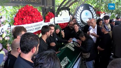 Şarkıcı Güllü son yolculuğuna uğurlandı