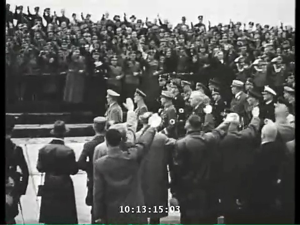 Reichskanzler Adolf Hitler bei der Eröffnung der Autobahn (Breslau–Kreibau)