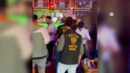 Turistlere 'gösteri' adı altında uygunsuz hareketlerde bulunuyordu... Gözaltına alındı