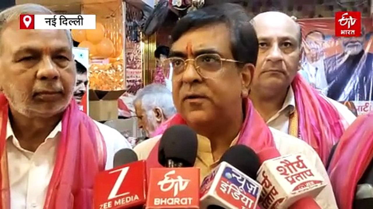दिल्ली में स्वदेशी मेले के प्रोडक्ट्स को लेकर लोगों में क्रेज, लोकल उत्पादों को मिला बड़ा मंच
