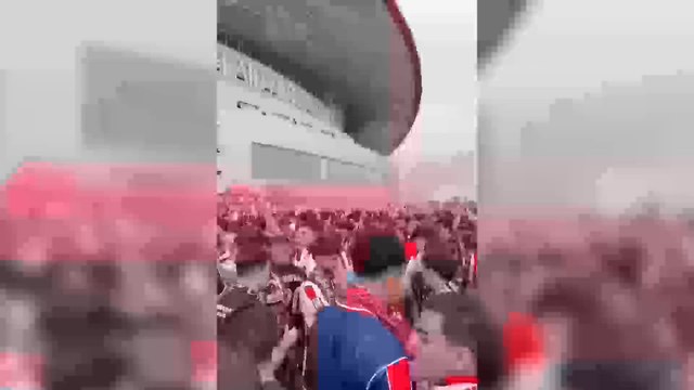 El último cántico de los aficionados del Atleti contra Vinicius: retumbó en los aledaños del Metropolitano