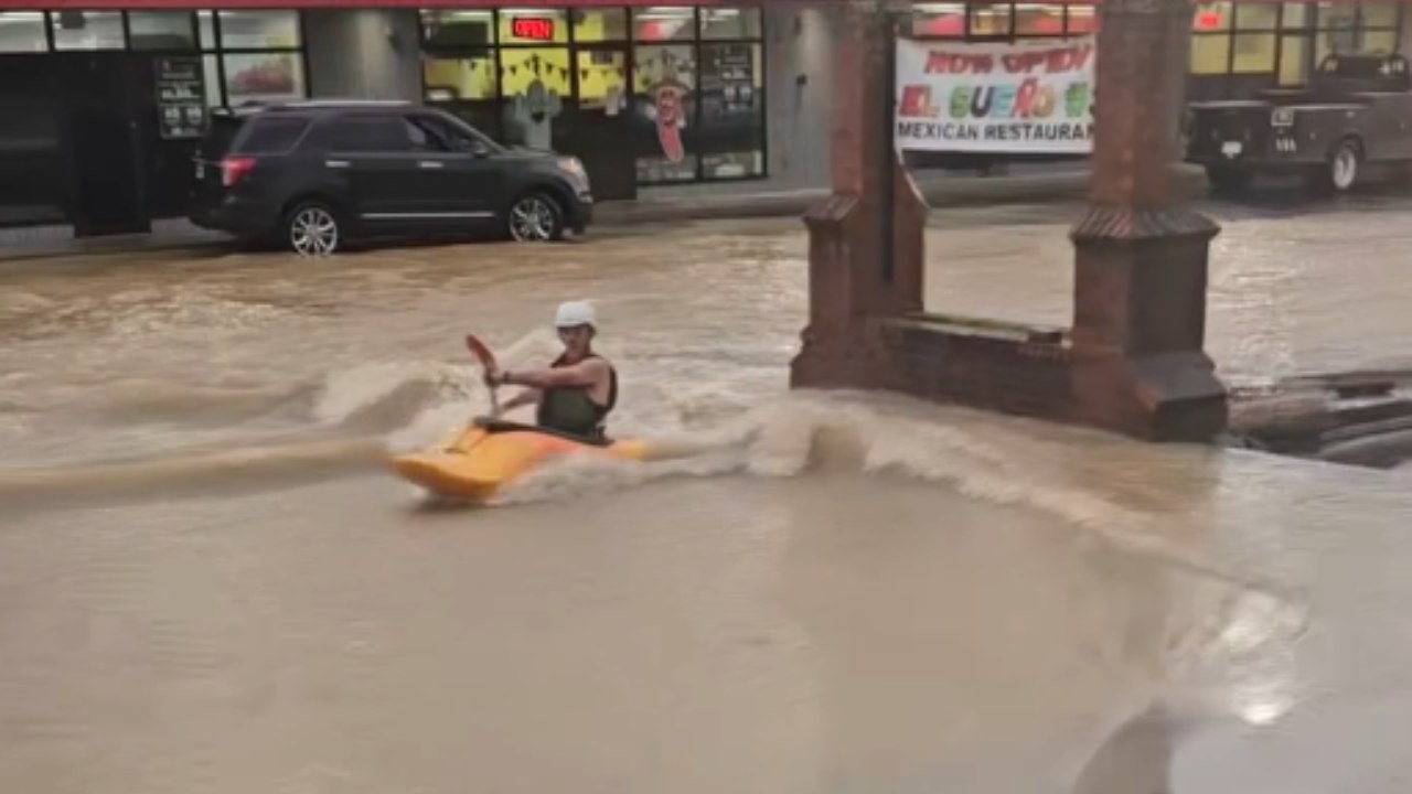 Flooded roads in Chattanooga turn into waterway...