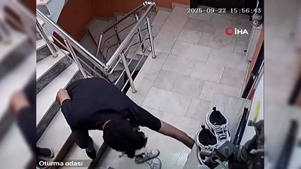Apartmanda ayakkabıların numarasına bakıp çaldı! O anlar kamerada