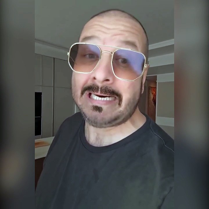 Şahan Gökbakar, Tamer Karadağlı'yla dalga geçti!