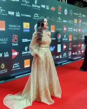 أجمل إطلالات النجمات العربيات في افتتاحية مهرجان الجونة السينمائي 2021