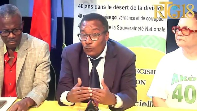 Akò 40 se non yon lòt akò plizyè pati ak regwoupman politik siyen.