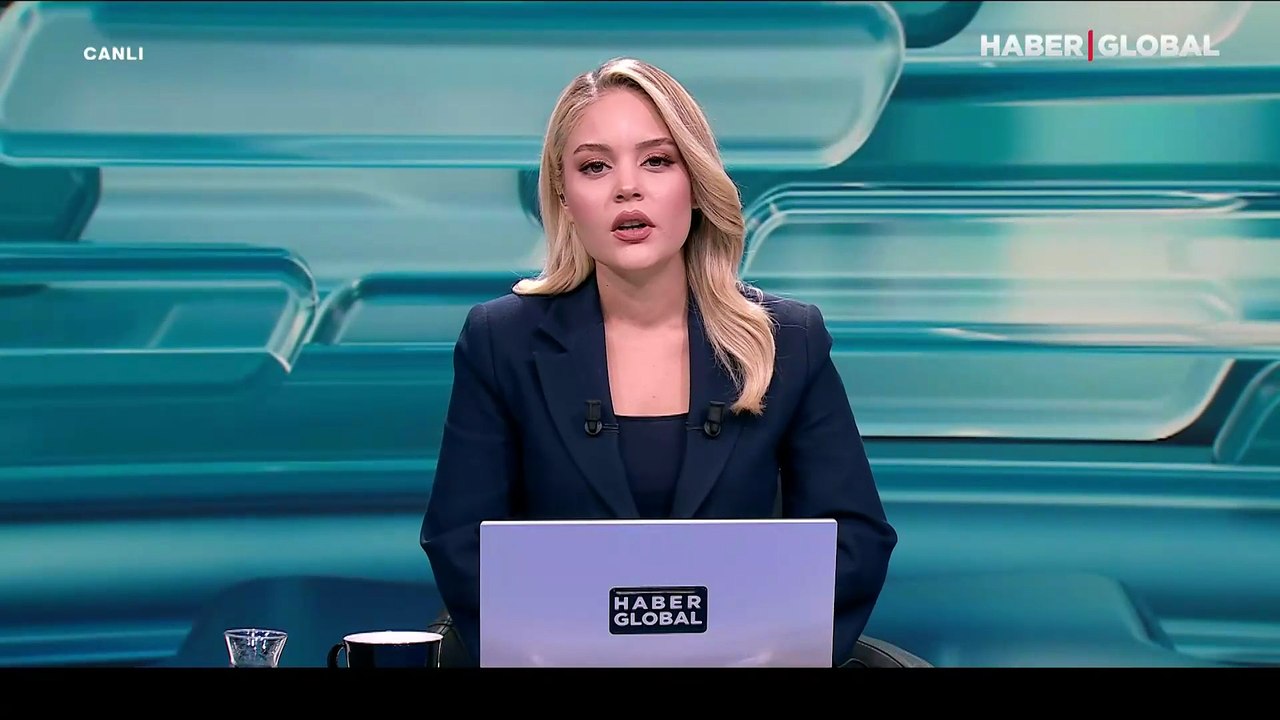 Kutup ayıları Sovyet tesisini ele geçirdi
