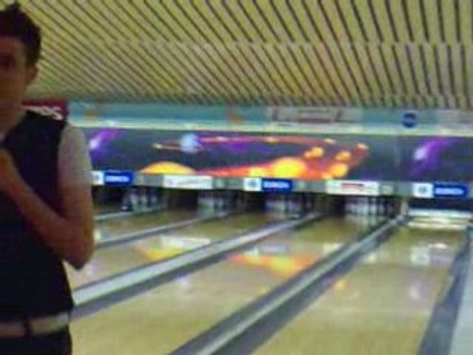 Bowling part2 vidy lausanne ami