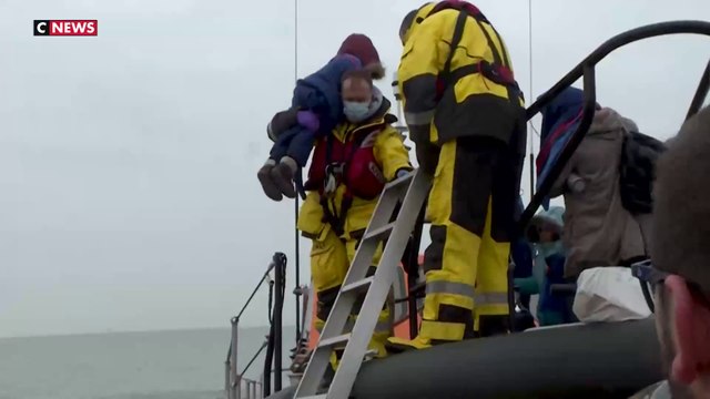 Immigration : 400 migrants secourus au large des côtes françaises