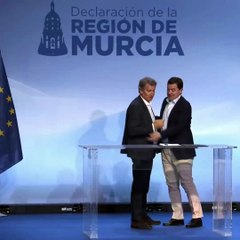 Mañueco firma la Declaración de la Región de Murcia