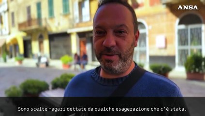 Sestri, dai panni stesi al gioco del pallone: ondata di divieti