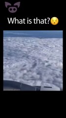 BRAKING NEWS A UFO Spotted From Commercial Airplane .