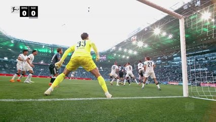 Frankfurt demolish Gladbach with first-half masterclass