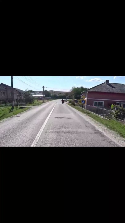 Era sa dea peste el😱