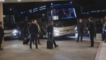 Caras serias en la llegada del Real Madrid a Almaty