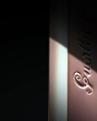 أعيدي تعزيز إشراقكِ الخاصّ في العيد مع مجموعة غيرلان الجديدة