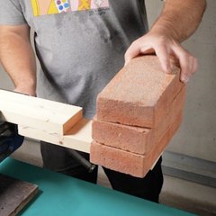 Attendez... Vous pouvez fabriquer de la colle à bois à partir de polystyrène ?